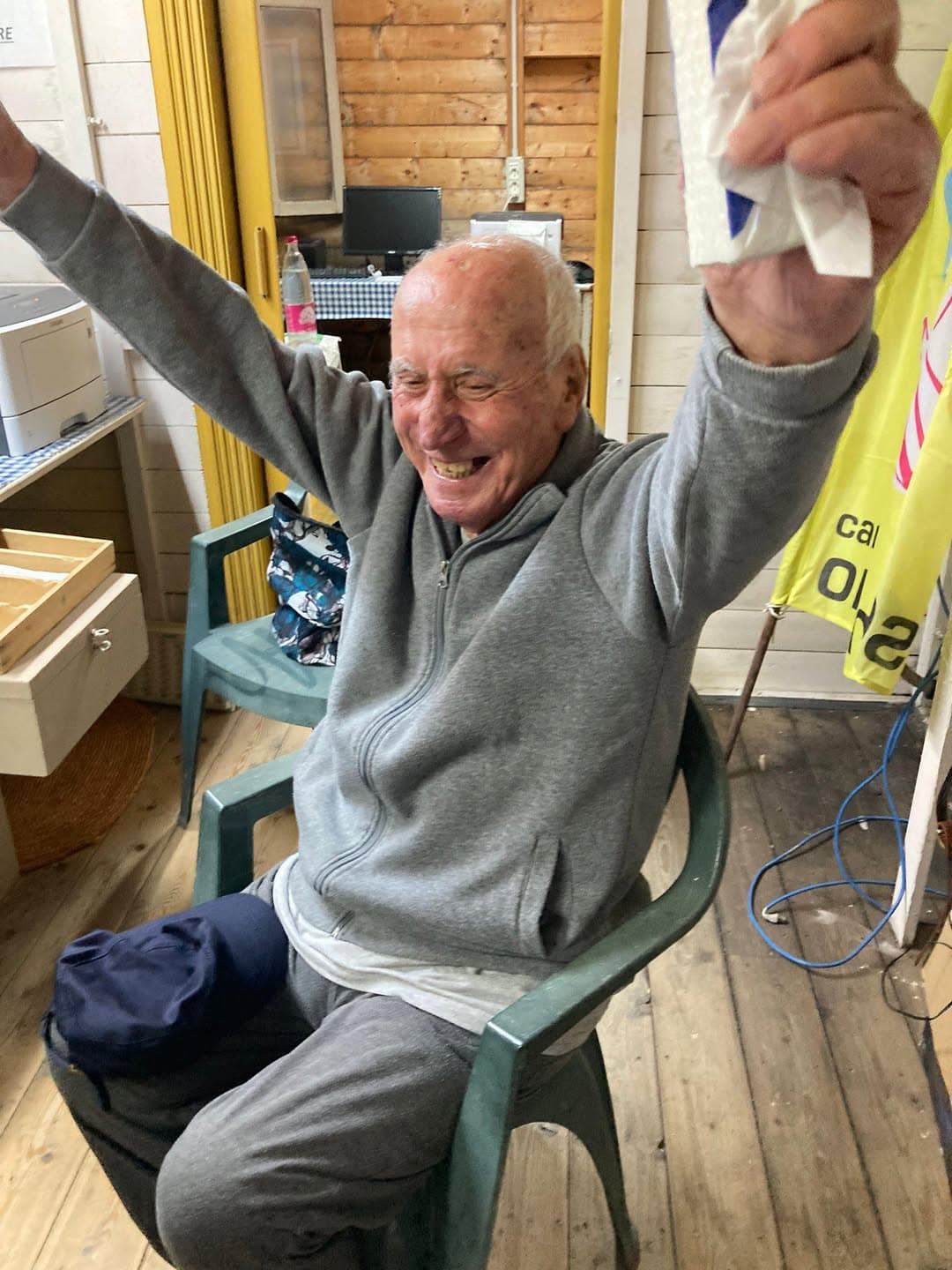 Rip Rip Candle GIF - Tenor GIF Keyboard - Bring Personality To Your Conversations | Say more with Tenor