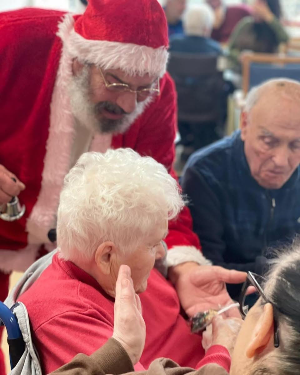 Babbo Natale alla RSA e festeggiamenti in piazza San Lorenzo